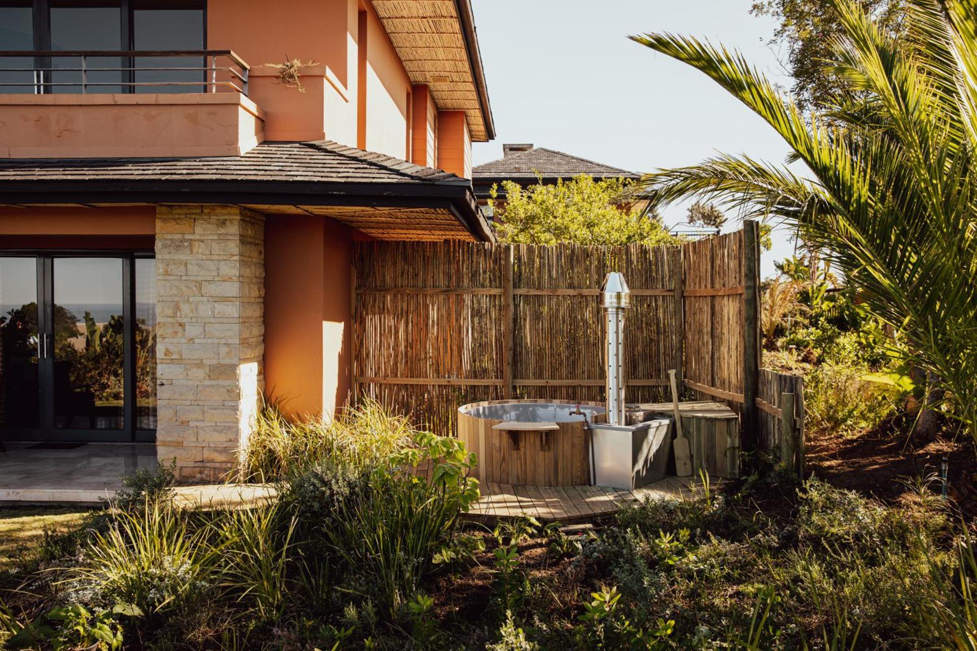Pezula Nature Retreat Knysna Habitación foto A private outdoor onsen