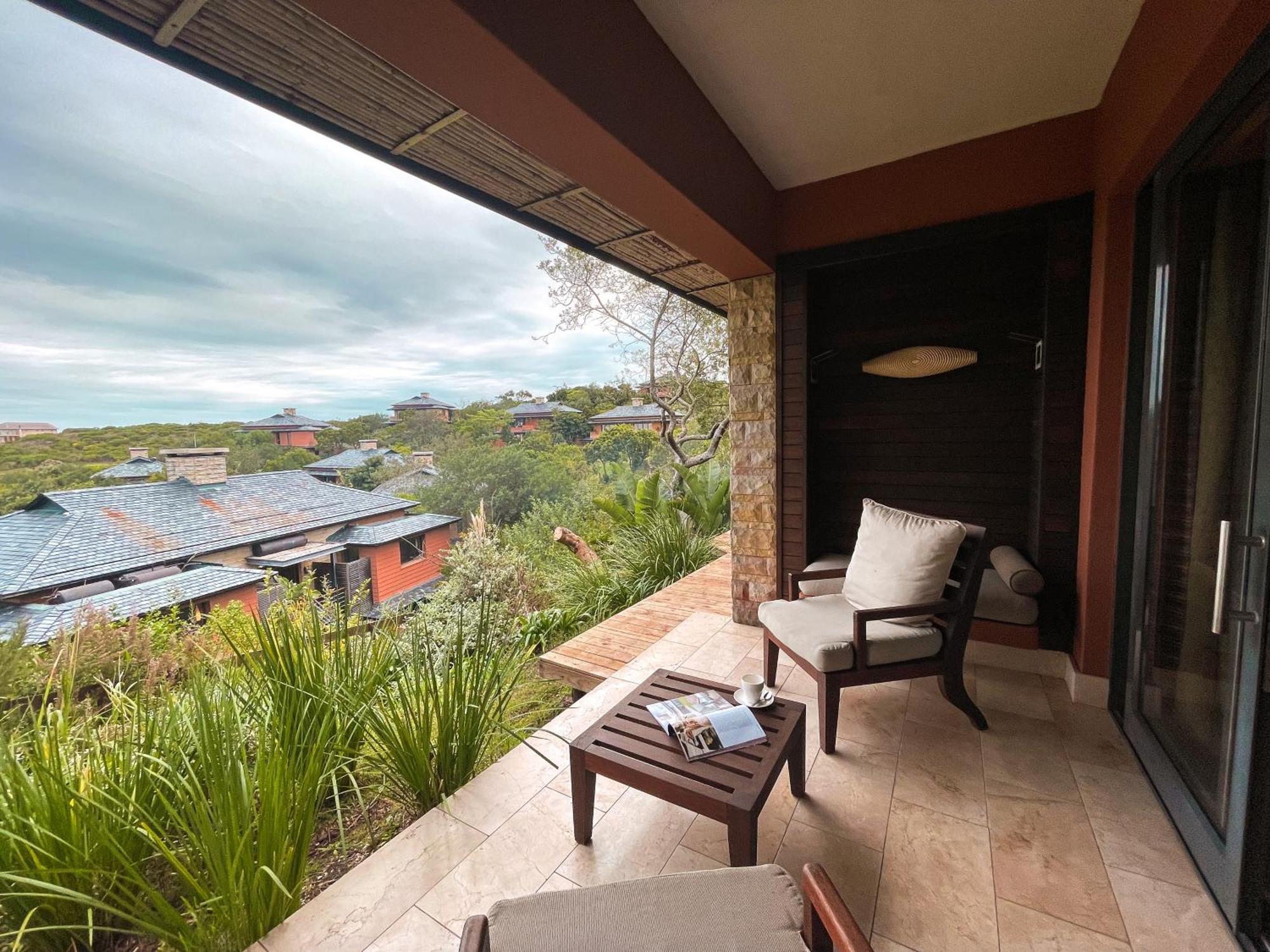Pezula Nature Retreat Knysna Habitación foto A view from a suite at the Four Seasons Resort